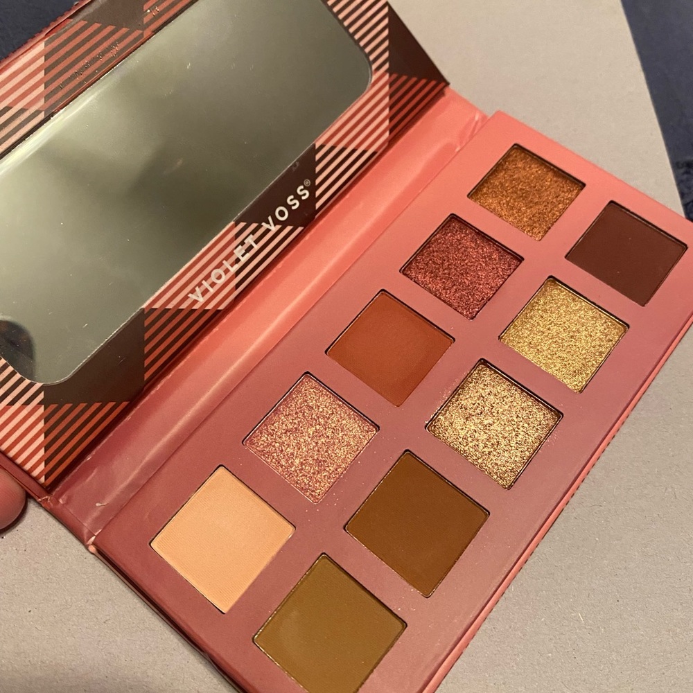 Bundle of Violet Voss Pallets!